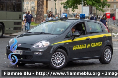 Fiat Punto VI serie
Guardia Di Finanza
GdiF 302 BM
Parole chiave: Fiat / Punto_VIserie / GdiF302BM