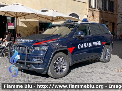 Jeep Grand Cherokee
Carabinieri
VIII Reggimento "Lazio"
Allestimento NCT Nuova Carrozzeria Torinese
CC EC 943
Parole chiave: Jeep / Grand_Cherokee / CCEC469