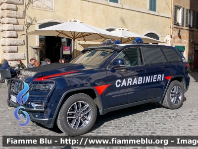 Jeep Grand Cherokee
Carabinieri
VIII Reggimento "Lazio"
Allestimento NCT Nuova Carrozzeria Torinese
CC EC 943
Parole chiave: Jeep / Grand_Cherokee / CCEC469