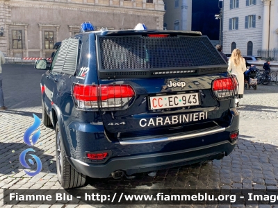 Jeep Grand Cherokee
Carabinieri
VIII Reggimento "Lazio"
Allestimento NCT Nuova Carrozzeria Torinese
CC EC 943
Parole chiave: Jeep / Grand_Cherokee / CCEC469