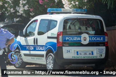 Fiat Qubo
Polizia Municipale 
Comune di Fano (PU)
Pronto Intervento
Codice Automezzo: 24
POLIZIA LOCALE YA 296 AN
Parole chiave: Fiat Qubo POLIZIALOCALEYA296AN