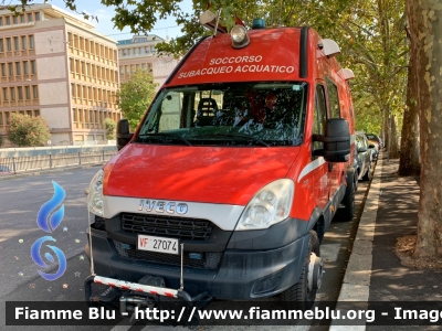 Iveco Daily V serie
Vigili del Fuoco
Comando Provinciale di Roma
Nucleo Soccorso Subacqueo Acquatico
Nucleo Sommozzatori
Allestimento Elevox
VF 27074
Parole chiave: Iveco / Daily_Vserie / VF27074