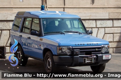 Land Rover Discovery II serie restyle
Polizia di Stato
Reparto Mobile
POLIZIA F0986

- versione senza griglie -
Parole chiave: Land-Rover / / / Discovery_IIserie_restyle / / / POLIZIAF0986