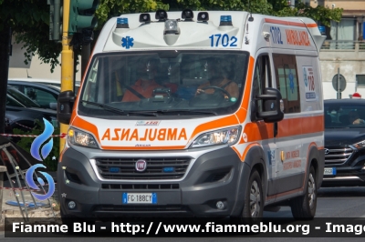 Fiat Ducato X290
Azienda Sanitaria Unica Regionale 
ASUR - Area Vasta 1 
Unità Mobile di Soccorso Avanzato 
Allestimento Aricar 
Codice Automezzo: 1702 
Parole chiave: Fiat Ducato_X290