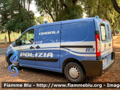 Fiat Scudo IV serie
Polizia di Stato
Unità Cinofile
Allestimento Elevox
POLIZIA M3204
Parole chiave: Fiat / Scudo_IVserie / POLIZIAM3204