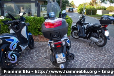 Yamaha Tricity
Polizia Locale
Riccione (RN)
Codice Automezzo: M46
Parole chiave: Yamaha Tricity