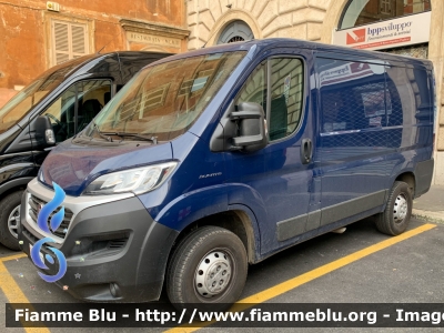 Fiat Ducato X290 
Carabinieri 
Reggimento Corazzieri 
CC DX 713
Parole chiave: Fiat / / / Ducato_X290 / / / CCDX713