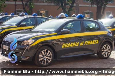 Peugeot e-208
Guardia di Finanza
Allestimento Focaccia
Decorazione Grafica Artlantis
GdiF 099 BQ
Parole chiave: Peugeot / / / e-208 / / / GdiF099BQ