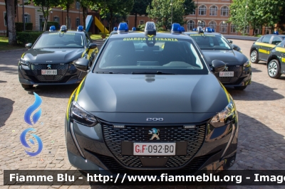 Peugeot e-208
Guardia di Finanza
Allestimento Focaccia
Decorazione Grafica Artlantis
GdiF 091 BQ
GdiF 092 BQ
GdiF 093 BQ

Parole chiave: Peugeot / e-208 / GdiF092BQ