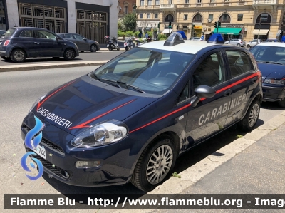 Fiat Punto VI serie
Carabinieri
Comando Carabinieri Banca d'Italia
CC DT 744
Parole chiave: Fiat Punto_VIserie CCDT744