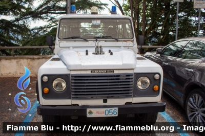 Land Rover Defender 90
Repubblica di San Marino
Gendarmeria
RSM Polizia 056
Parole chiave: Land_Rover / Defender_90 / RSMPOLIZIA056