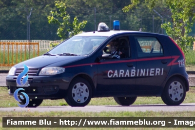 Fiat Punto III serie
Carabinieri
Polizia Militare presso Aeronautica Militare
AM CC 804
Parole chiave: Fiat / Punto_IIIserie / AMCC804