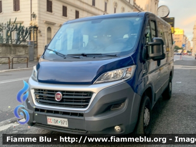 Fiat Ducato X290
Carabinieri
Reggimento Corazzieri
CC DK 971
Parole chiave: Fiat / Ducato_X290 / CCDK971