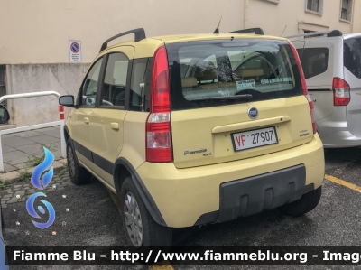 Fiat Nuova Panda 4x4 I serie
Vigili del Fuoco
Comando Provinciale di Roma
Mezzo proveniente da confisca
VF 27907
Parole chiave: Fiat Nuova_Panda_4x4_Iserie VF27907