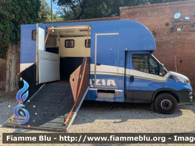 Iveco Daily VI serie
Polizia di Stato
Reparto a Cavallo
Allestimento Valli
POLIZIA M2859
Parole chiave: Iveco / Daily_VIserie / POLIZIAM2859