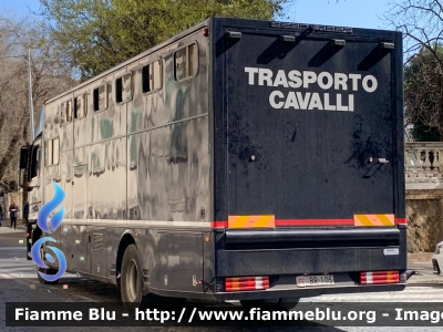 Mercedes-Benz Actros 1835 I serie
Carabinieri
Reggimento Corazzieri
Trasporto cavalli
Allestimento Valli
CC BR 105
Parole chiave: Mercedes-Benz Actros_1835_Iserie CCBR105