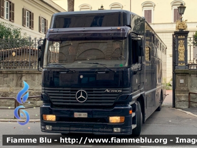 Mercedes-Benz Actros 1835 I serie
Carabinieri
Reggimento Corazzieri
Trasporto cavalli
Allestimento Valli
CC BR 105
Parole chiave: Mercedes-Benz Actros_1835_Iserie CCBR105