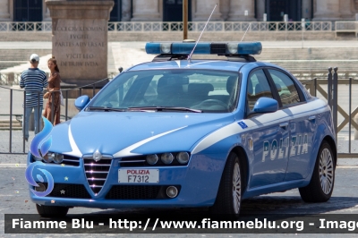 Alfa Romeo 159
Polizia di Stato
Polizia Stradale
Ispettorato di Pubblica Sicurezza presso il Vaticano
POLIZIA F7312
Parole chiave: Alfa-Romeo / 159 / POLIZIAF7312