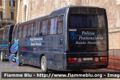 Iveco Orlandi EuroClass HD
Polizia Penitenziaria
Autobus da 55 Posti per il Trasporto della Banda Musicale del Corpo
POLIZIA PENITENZIARIA 744 AC
Parole chiave: Iveco Orlandi_EuroClass_HD POLIZIAPENITENZIARIA744AC