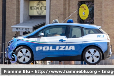 Bmw i3
Polizia di Stato
Ispettorato di Pubblica Sicurezza presso il Vaticano
Allestimento Focaccia
Decorazione Grafica Artlantis
POLIZIA F3721
Parole chiave: Bmw i3 POLIZIAF3721