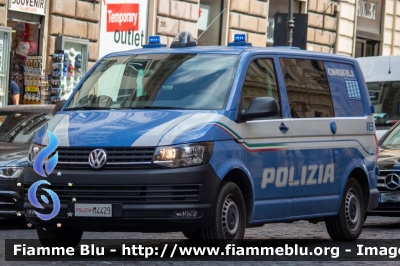 Volkswagen Transporter T6
Polizia di Stato
Unità Cinofile
Allestimento BAI
POLIZIA M4429
Parole chiave: Volkswagen Transporter_T6 POLIZIAM4