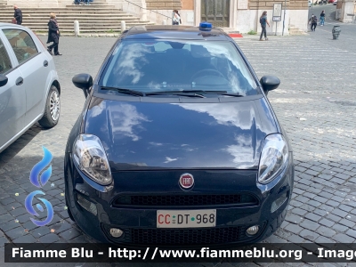 Fiat Punto VI serie
Carabinieri
CC DT 967
Parole chiave: Fiat / Punto_VIserie / CCDT967