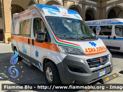 Fiat Ducato X290
Società di Mutuo Soccorso Croce Azzurra Pontassieve (FI)
Allestimento Mariani Fratelli
Parole chiave: Fiat Ducato_X290