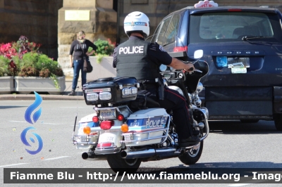 Harley-Davidson
Canada
Ottawa Police Service

Parole chiave: Harley-Davidson