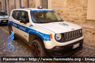 Jeep renegade
Polizia Municipale
Comune di Senigallia (AN)
Codice Automezzo: 11
POLIZIA LOCALE YA 319 AF
Parole chiave: Jeep / Renegade / / POLIZIALOCALEYA319AF