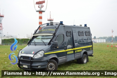 Iveco Daily V serie
Guardia di Finanza
Automezzo Blindato per Ordine Pubblico
Allestimento Sperotto
GdiF 494BH
Parole chiave: Iveco Daily_Vserie GdiF494BH