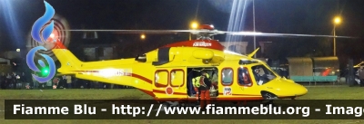 Agusta Westland AW139
Elisoccorso Regionale "Piemonte" I-NOST
Atterrato durante l'inaugurazione del posto di atterraggio notturno di Cossato
