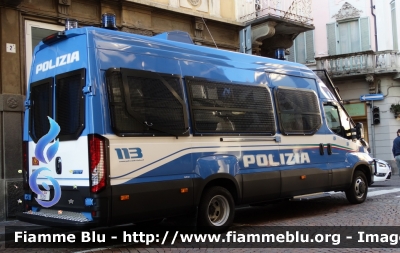 Iveco Daily VI serie
Polizia di Stato
V Reparto Mobile di Torino
POLIZIA M1251
Parole chiave: Iveco Daily_VIserie POLIZIAM1251