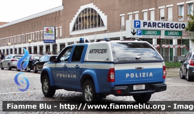 Isuzu D-Max I serie restyle
Polizia di Stato
Unità Artificieri
Allestimento Maritan
Decorazione Grafica Artlantis
POLIZIA H2975
Parole chiave: Isuzu D-Max_Iserie_restyle PoliziaH2975