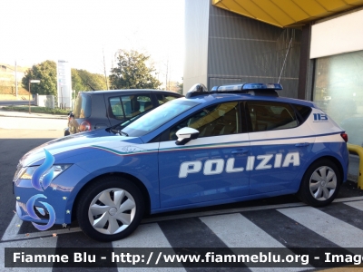 Seat Leon III serie
Polizia di Stato
Squadra Volante
Allestimento NCT Nuova Carrozzeria Torinese
Decorazione Grafica Artlantis
POLIZIA M1725
Parole chiave: Seat Leon_IIIserie POLIZIAM1725