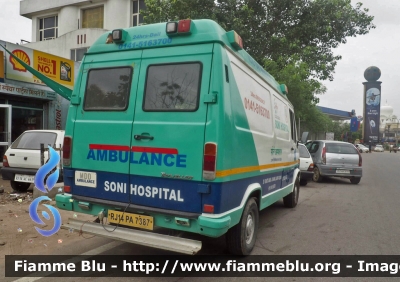 Tata Traveller
भारत गणराज्य - Republic of India - India
Rajastan Ambulance 
Parole chiave: Tata Traveller