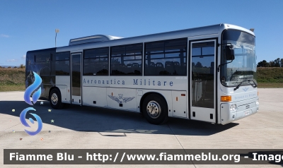 Iveco Cacciamali 391E12.35 EuroRider
Aeronautica Militare
32° Stormo
AM BN 189
Parole chiave: Iveco Cacciamali 391E12.35_EuroRider AMBN189