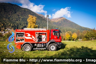 Iveco EuroCargo 110E25 4x4 III serie
Vigili del Fuoco
Unione distrettuale della Valsugana e Tesino
Corpo Volontario di Bieno (TN)
Allestito Kofler Fahrzeugbau
VF 5J9 TN
Parole chiave: Iveco EuroCargo_110E25_4x4_IIIserie VF5J9TN