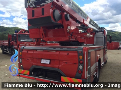 Iveco EuroCargo 160E32 III serie
Vigili del Fuoco
Comando Provinciale di Milano
Autoscala da 30 metri
Allestimento Iveco Magirus
VF 27802
Parole chiave: Iveco EuroCargo_160E32_IIIserie VF27802