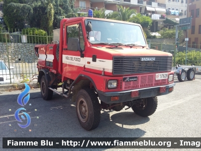 Bremach Fauno 4x4
Vigili del Fuoco
Comando Provinciale di Imperia
Distaccamento Permanente di Sanremo (IM)
Allestimento Rampini RBT 850
VF 17628
Parole chiave: Bremach Fauno_4x4 VF17628