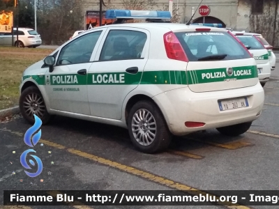 Fiat Grande Punto
Polizia Locale 
Consorzio intercomunale
Comune di Casalpusterlengo (LO) 
Comune di Somaglia (LO)
POLIZIA LOCALE YA 260 AN
Parole chiave: Fiat Grande_Punto