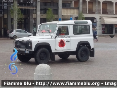 Land Rover Defender 90
FIR Servizio Emergenza Radio
Regione Lombardia
Gruppo FIR Casalpusterlengo (LO)
Comitato Protezione Civile Comunale
Parole chiave: Land_Rover Defender_90