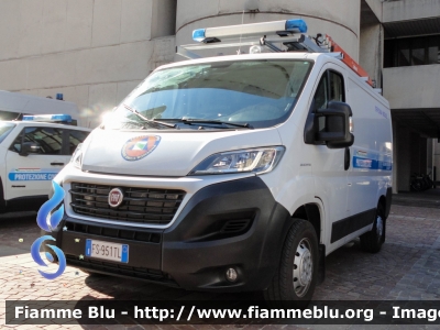 Fiat Ducato X290
Protezione Civile
Provincia di Rimini
Officina da campo mobile
Parole chiave: Fiat Ducato_X290