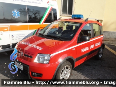 Fiat panda 4x4 Climbing I serie
Vigili del Fuoco
Comando Provinciale di Lodi
Distaccamento Volontario di Casalpusterlengo (LO)
Veicolo proveniente da confisca allestito come componente Colonna Mobile con livrea non ministeriale.
Allestita Fortini
VF 28761
Parole chiave: Fiat Nuova_Panda_4x4_Climbing_Iserie VF28761 santa_barbara_2019