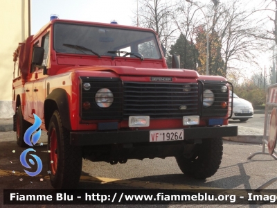 Land Rover Defender 130
Vigili del Fuoco
Comando Provinciale di Lodi
Distaccamento Volontario di Casalpusterlengo (LO)
Ricondizionato a seguito di incidente stradale
VF 19264
Parole chiave: Land-Rover Defender_130 VF19264 santa_barbara_2019