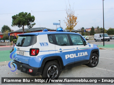 Jeep Renegade 
Jeep Renegade
Polizia di Stato
Polizia Stradale
Allestita Nuova Carrozzeria Torinese
Decorazione Grafica Artlantis
POLIZIA N5906
Parole chiave: Jeep Renegade POLIZIAN5906