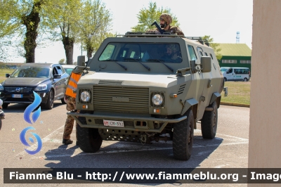 Iveco VM 90P
Aeronautica Militare Italiana
Aeroporto di Ghedi - 6° Stormo
Fucilieri dell'Aria
AM CM 392

100° Anniversario fondazione AM
Parole chiave: Iveco VM_90P AMCM392 100°Anniversario