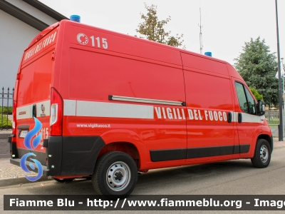 Fiat Ducato X290
Vigili del Fuoco
Comando Provinciale di Piacenza
VF 31735
Parole chiave: Fiat Ducato_X290 VF31735