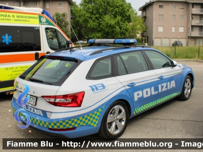 Skoda Superb Wagon III serie restyle
Polizia di Stato
Polizia Stradale
Decorazione Grafica Artlantis
POLIZIA M6370
Parole chiave: Skoda Superb_Wagon_IIIserie_restyle POLIZIAM6370