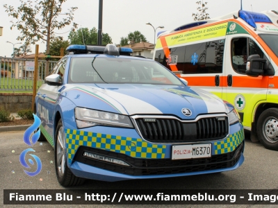 Skoda Superb Wagon III serie restyle
Polizia di Stato
Polizia Stradale
Decorazione Grafica Artlantis
POLIZIA M6370
Parole chiave: Skoda Superb_Wagon_IIIserie_restyle POLIZIAM6370