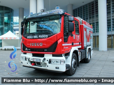 Iveco EuroCargo 120E25 IV serie
Vigili del Fuoco
Comando Provinciale di Milano
AutoPompaSerbatoio allestimento Magirus
VF 32217

Fotografato in occasione della fratellanza della strada
Parole chiave: Iveco EuroCargo_120E25_IVserie VF32217